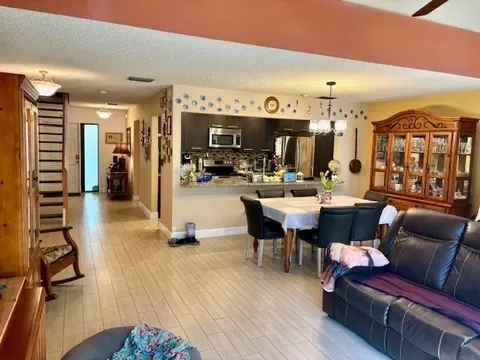 Undisclosed, Plantation, FL 33322
