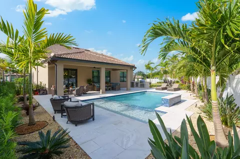 8029 NW 78th St, Tamarac, FL 33321