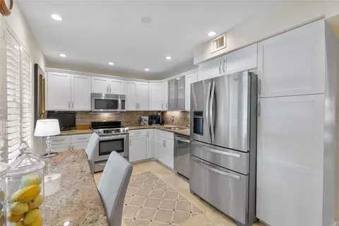 804 Cypress Grove Ln #107, Pompano Beach, FL 33069