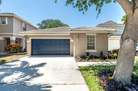 6363 NW 40th Ave, Coconut Creek, FL 33073