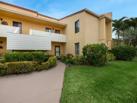 5353 SE Miles Grant Rd #104, Stuart, FL 34997