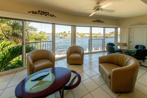 725 N Riverside Dr #301, Pompano Beach, FL 33062