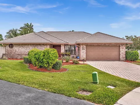 14020 Summersville Pl, Davie, FL 33325