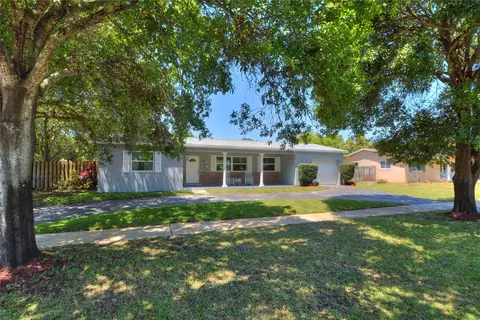 181 SW 52nd Ter, Plantation, FL 33317