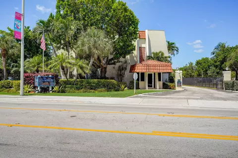 5555 N Ocean Blvd #13, Lauderdale By The Sea, FL 33308