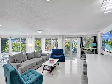 391 SE 7th Ave, Pompano Beach, FL 33060 photo 9