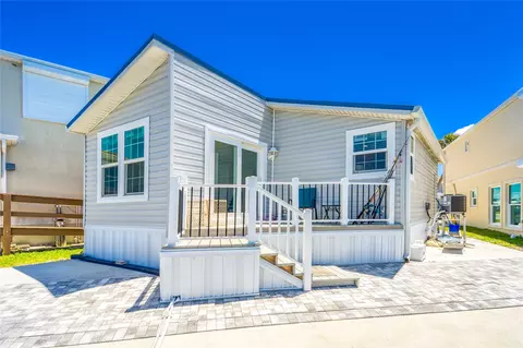 13 Nettles Blvd, Jensen Beach, FL 34957