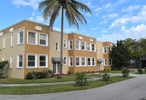 401 NE 16th Ave #3, Fort Lauderdale, FL 33301