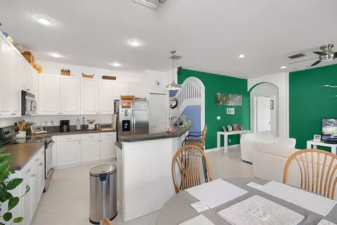 2696 SE Castle Pine Pl, Stuart, FL 34997 photo 12