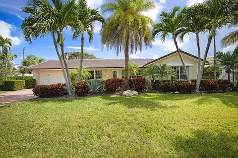 2731 NE 39th St, Lighthouse Point, FL 33064