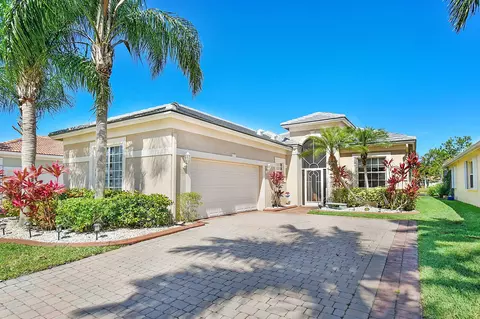 6556 SE Broadmoor Ln, Stuart, FL 34997