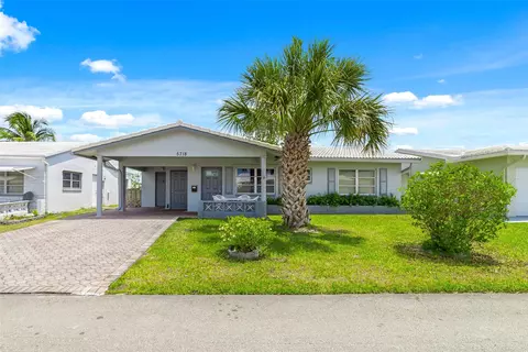 5718 NW 85th Ave, Tamarac, FL 33321