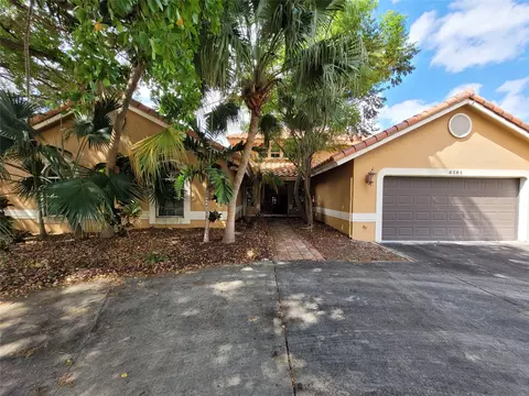 5161 SW 21st Ct, Plantation, FL 33317