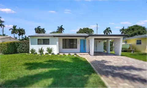 702 N 31st Ave, Hollywood, FL 33021