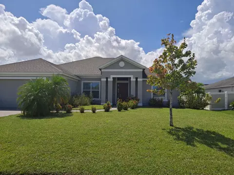 5418 NW Cromey St, Port Saint Lucie, FL 34986