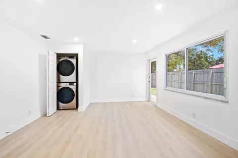 1490 NE 30th St, Pompano Beach, FL 33064 photo 11