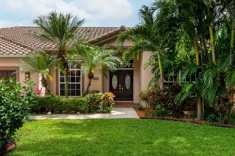 3950 NW 54th Ct, Coconut Creek, FL 33073
