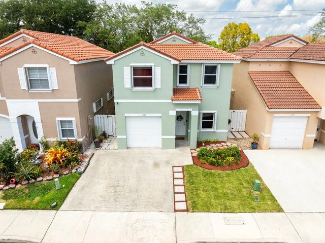 11285 Sunview Way, Hollywood, FL 33026