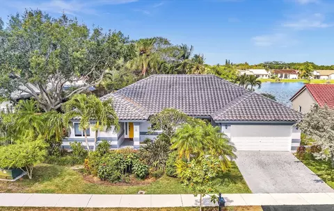 3478 Southwood Ct, Davie, FL 33328