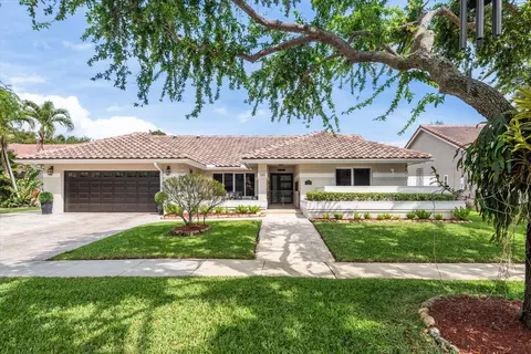385 NW 164th Ave, Pembroke Pines, FL 33028