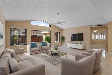 9740 NW 18th Pl, Plantation, FL 33322