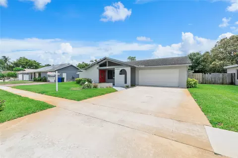 5530 SW 8th St, Margate, FL 33068