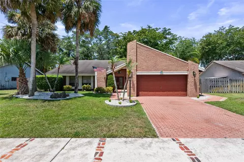 711 NW 77th Ave, Plantation, FL 33324