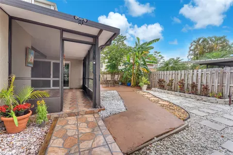 13286 NW 5th Ct, Plantation, FL 33325