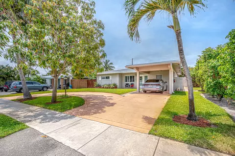 5171 NE 1st Ave, Oakland Park, FL 33334