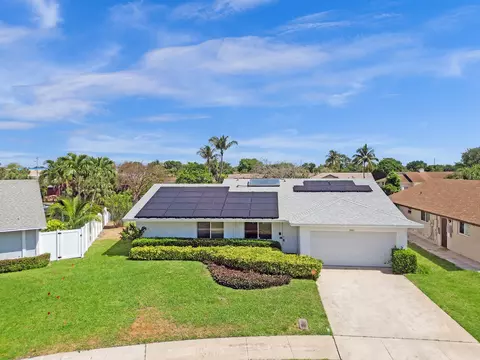 2881 SW 14th Ct, Deerfield Beach, FL 33442