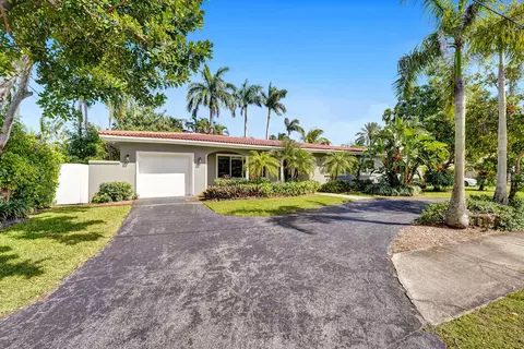 2300 Middle River Dr, Fort Lauderdale, FL 33305