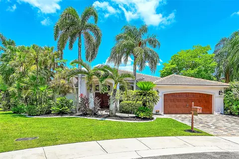 546 Stonemont Dr, Weston, FL 33326