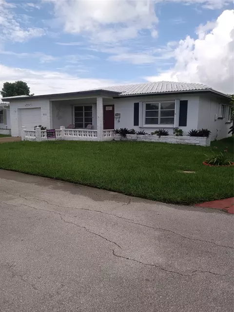 8111 NW 59 Ct, Tamarac, FL 33321