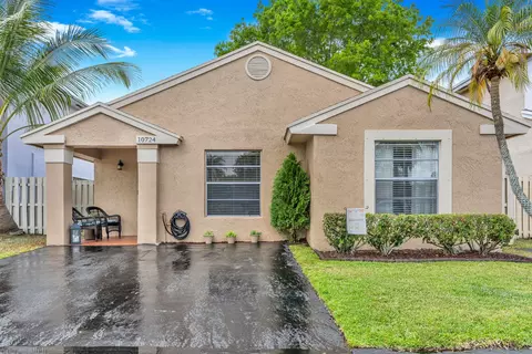 10724 NW 37th Pl, Sunrise, FL 33351