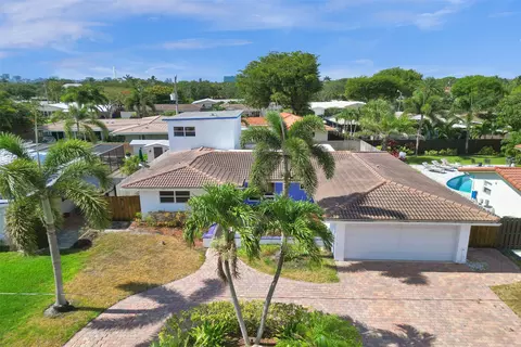 2108 NE 63rd St, Fort Lauderdale, FL 33308