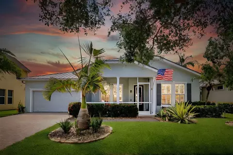 10557 SW Waterway Ln, Port Saint Lucie, FL 34987