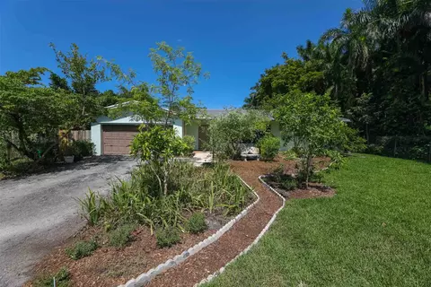 4786 SW 72nd Ave, Davie, FL 33314