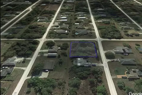 9890 81th St, Vero Beach, FL 32967