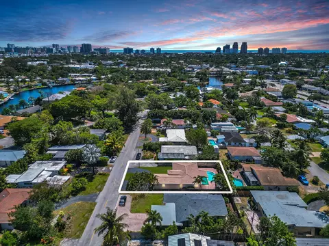 1924 NE 27th St, Wilton Manors, FL 33306