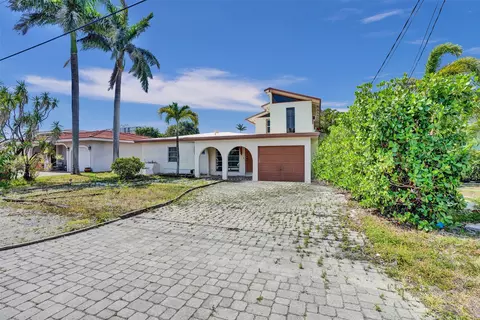 2336 SE 13th Ct, Pompano Beach, FL 33062