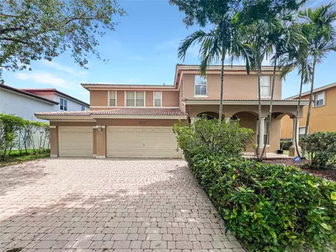2327 SW 132nd Ter, Miramar, FL 33027
