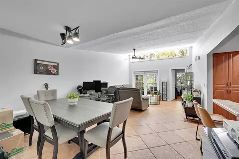 8769 Shadow Wood Blvd #305, Coral Springs, FL 33071