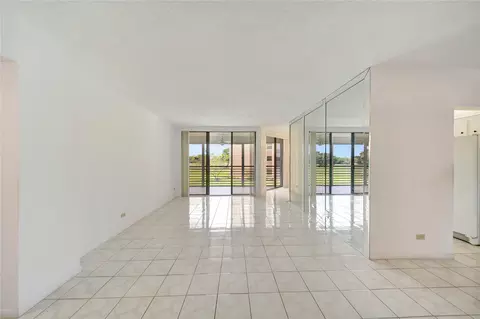 7200 Radice Ct #208, Lauderhill, FL 33319