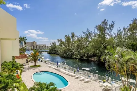 2850 NE 14th Street Cswy #201, Pompano Beach, FL 33062