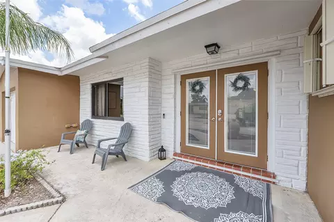 6933 NW 5th Ct, Margate, FL 33063
