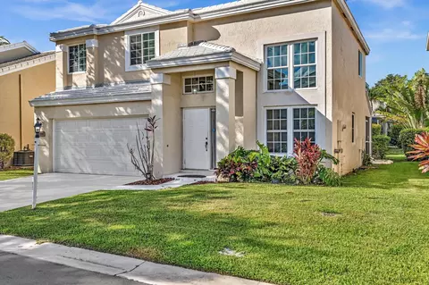 9386 NW 8th Cir, Plantation, FL 33324