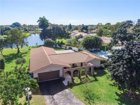 8276 NW 8th Pl, Coral Springs, FL 33071