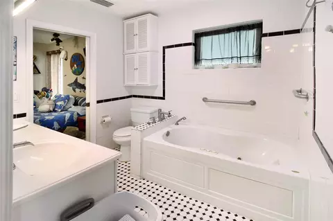 124 E Palm Dr, Margate, FL 33063 photo 30