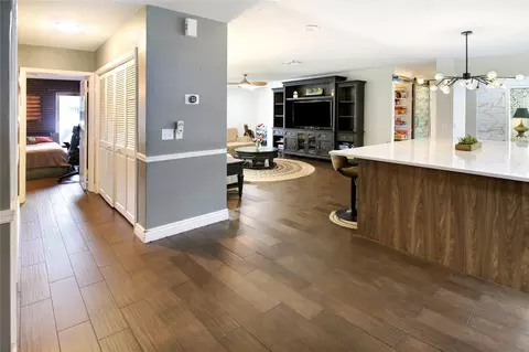 124 E Palm Dr, Margate, FL 33063 photo 9