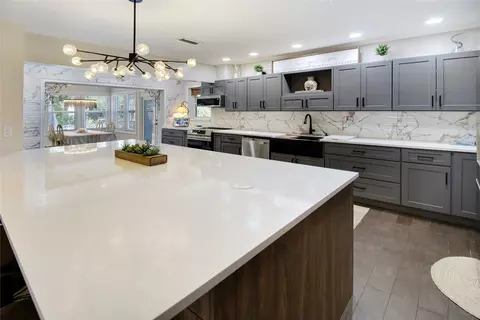 124 E Palm Dr, Margate, FL 33063 photo 3